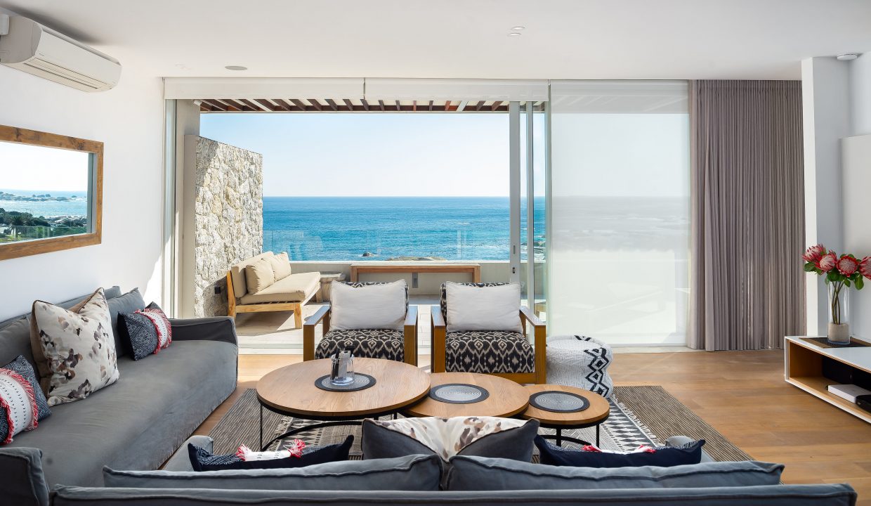 Camps Bay Apartment For Rent - 201 Rock