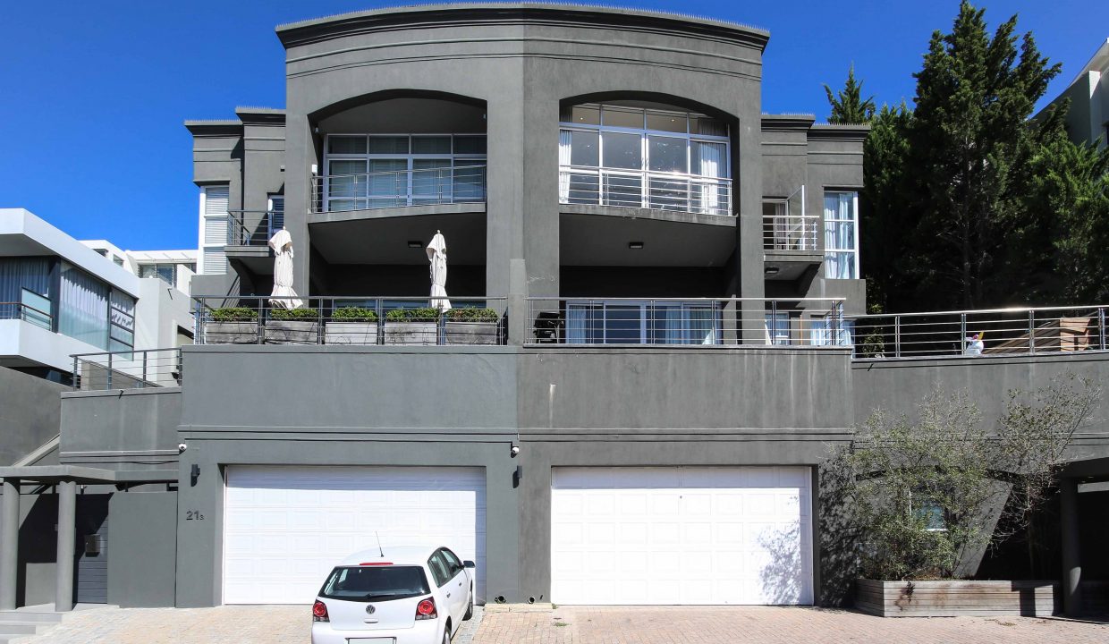 25 Arcadia Road, Fresnaye 1MB-2