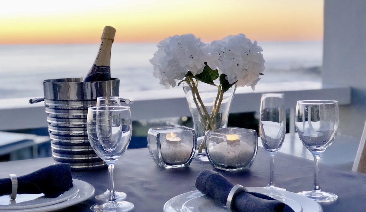 Penthouse Outdoor Dining Details