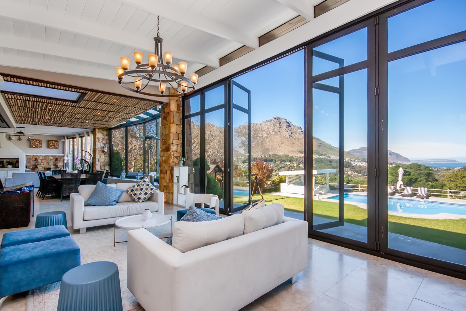 Luxury Mountain Villa with Sea views