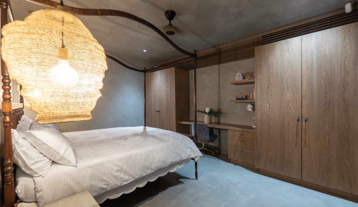 WhatsApp Image 2026-04-02 at 10.54.37 (1)